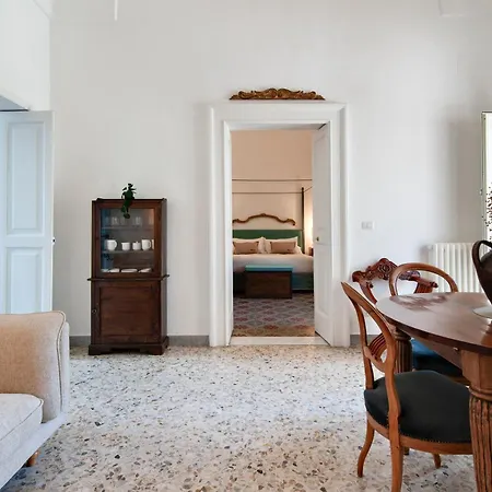 Apartment Taranto 30 Baroque - Selection *